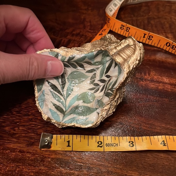 Medium Size Trinket Holder, Handmade from an Oyster Shell - Picture 12 of 14